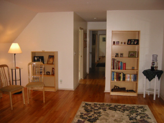 Master bedroom - hallway